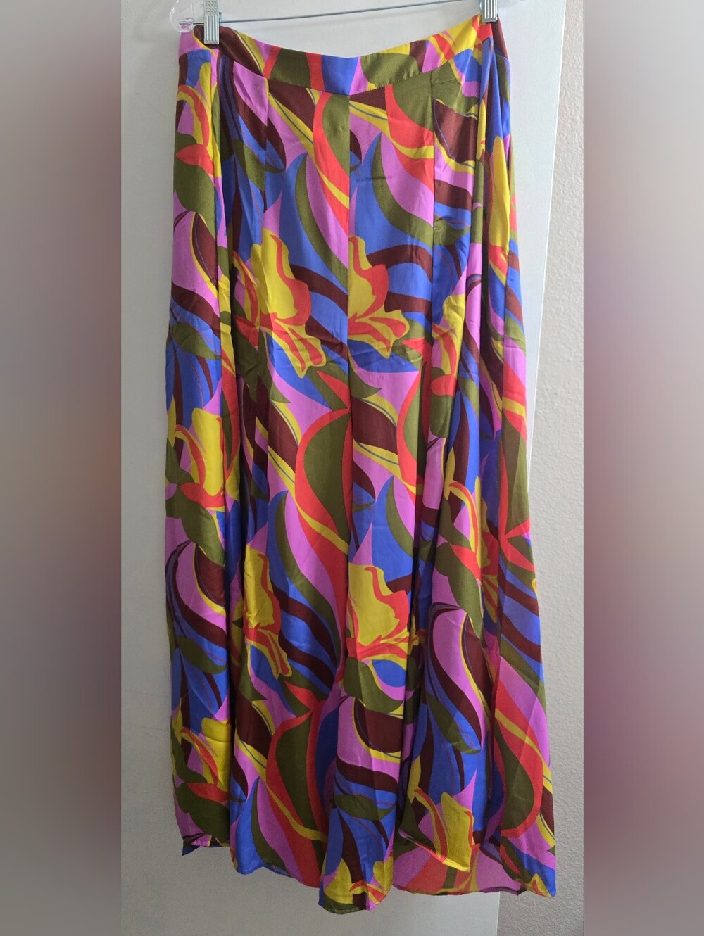 209 EASEL Vibrant Multi-Color Abstract Wide Leg Pants
